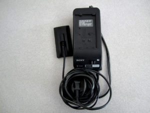 ACV16 AC Adapter/Battery Charger